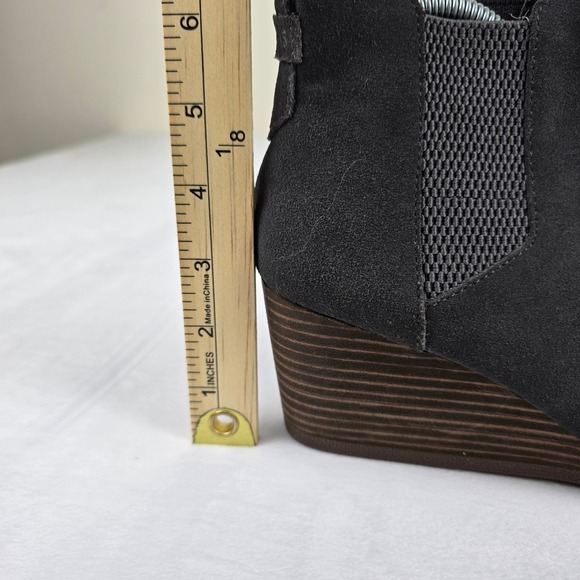 TOMS Gray Suede Leather Wedge Heel Ankle Booties Size 8.5 Casual Shoes - Picture 5 of 8